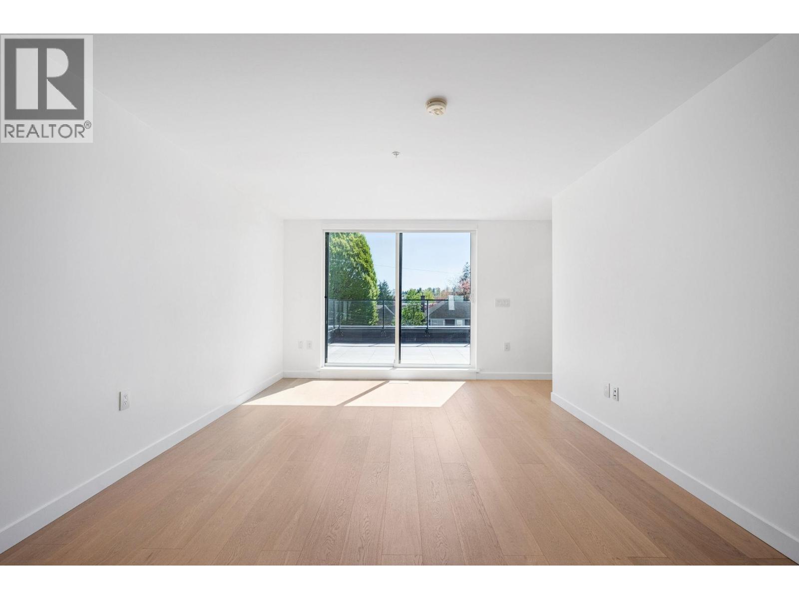 211 90 King Edward Avenue, Vancouver, British Columbia  V5Y 0N6 - Photo 5 - R3115161