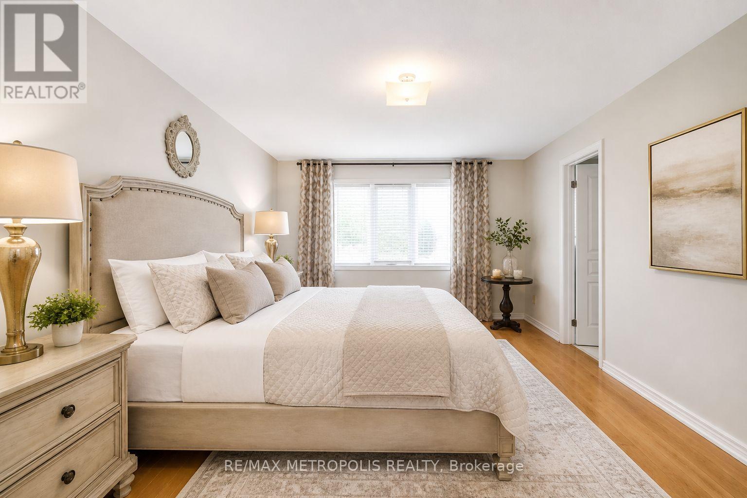 58 Lady Loretta Lane, Vaughan, Ontario  L6A 4E9 - Photo 14 - N12899604