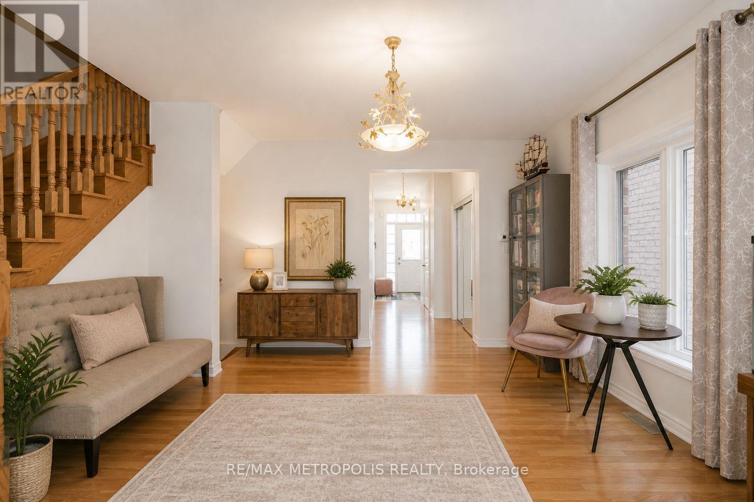 58 Lady Loretta Lane, Vaughan, Ontario  L6A 4E9 - Photo 6 - N12899604