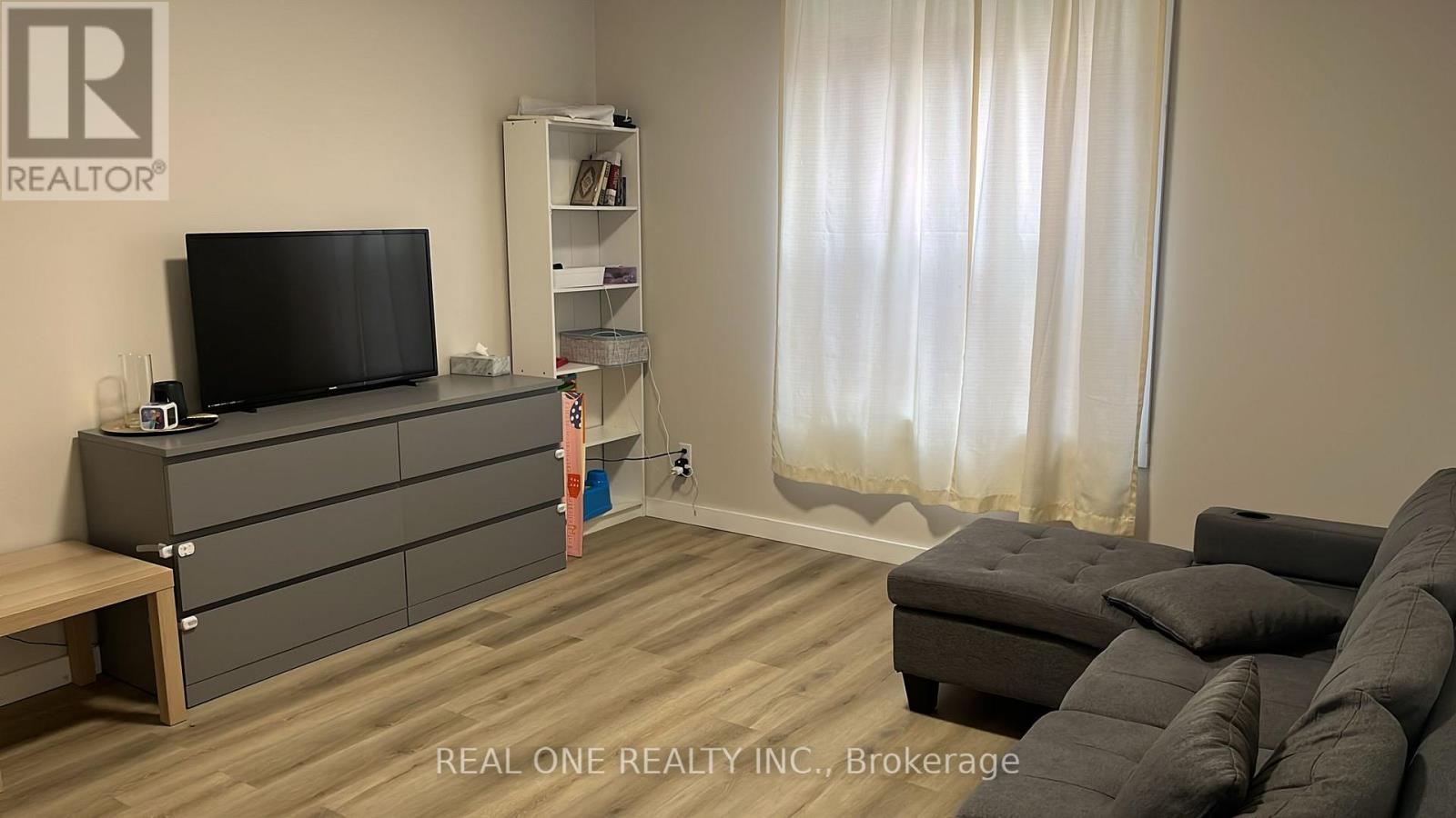 Main Floor - 162 Darling Street, Brantford, Ontario  N3S 3W6 - Photo 6 - X13071558