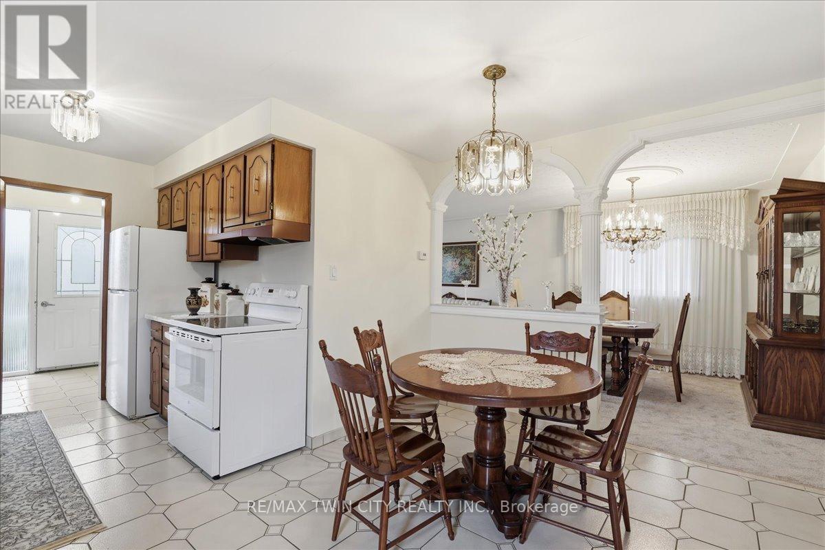 43 Faial Road, Cambridge, Ontario  N1R 6Y1 - Photo 12 - X13071572
