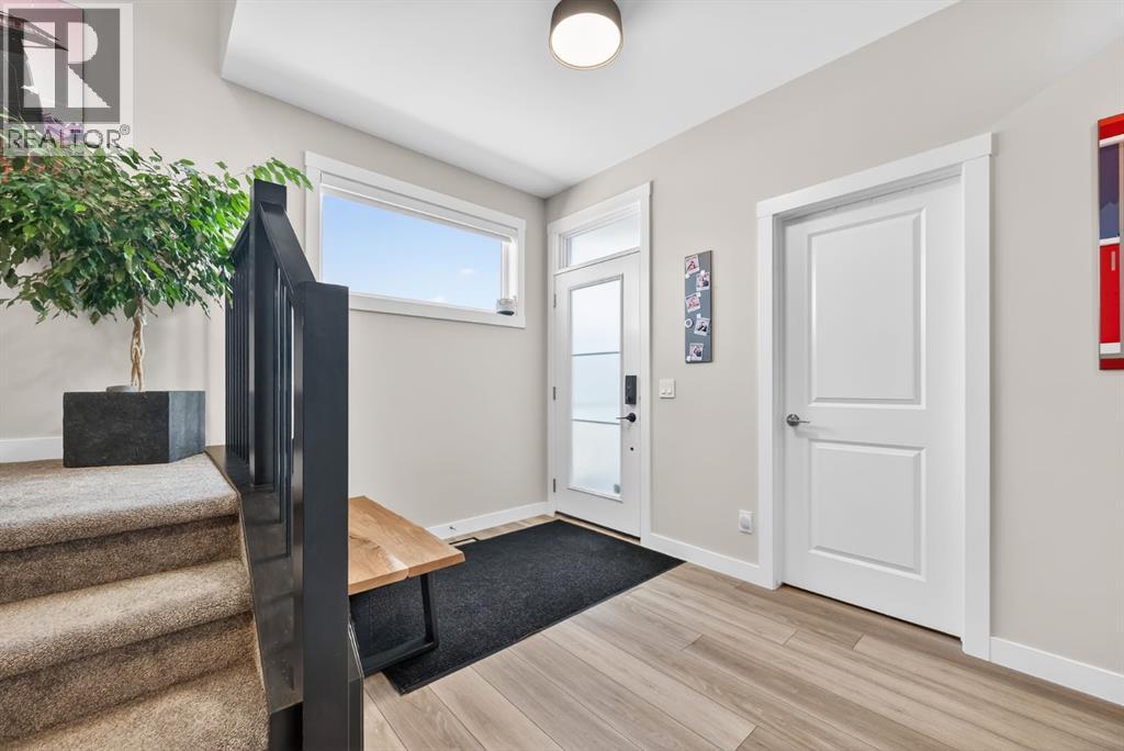 11 Cranbrook Gardens SE, Calgary, Alberta  T3M 2X5 - Photo 3 - A2307023