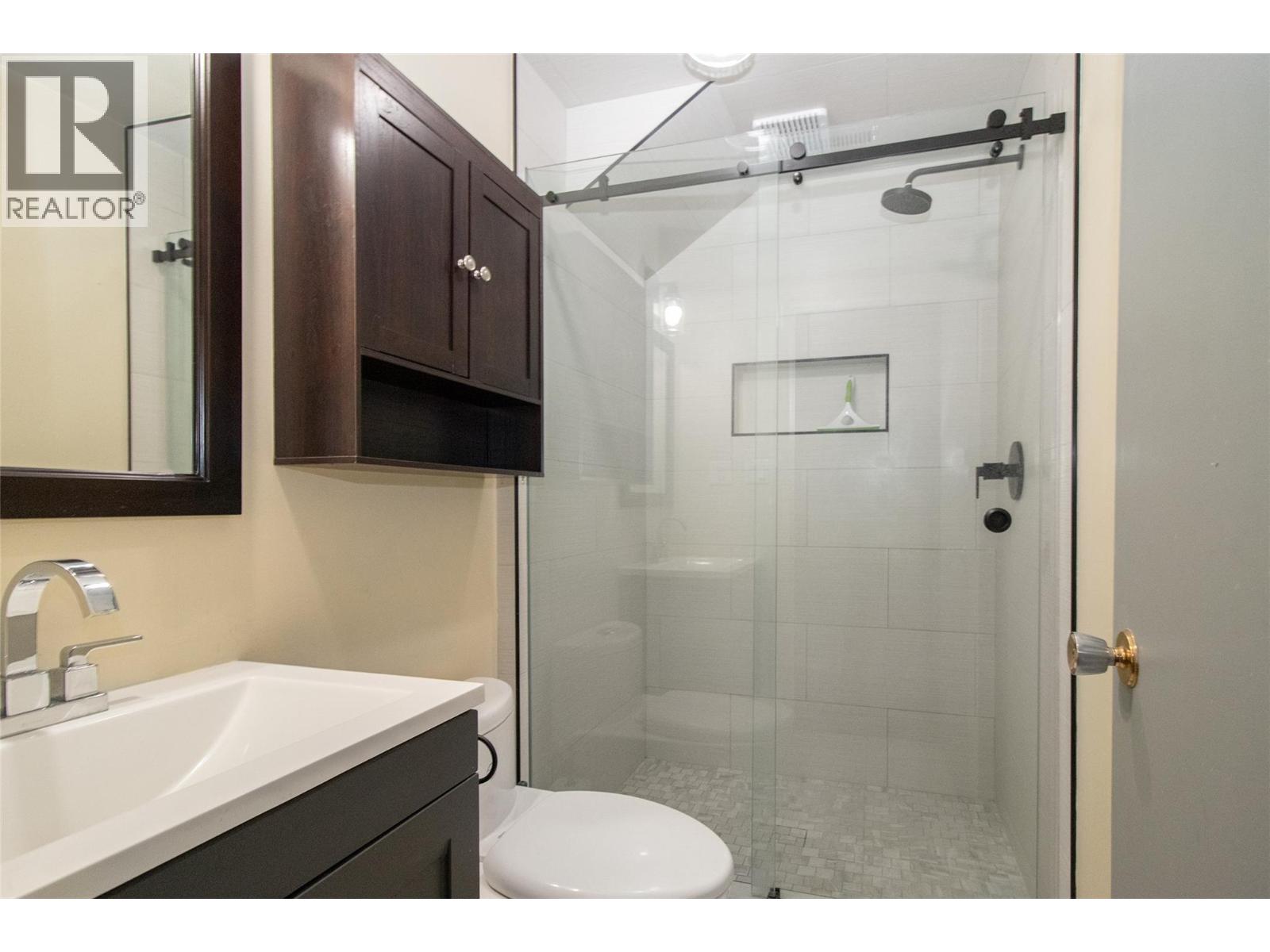 2111 Wilkinson Street, Kelowna, British Columbia  V1Y 4A1 - Photo 30 - 10385509
