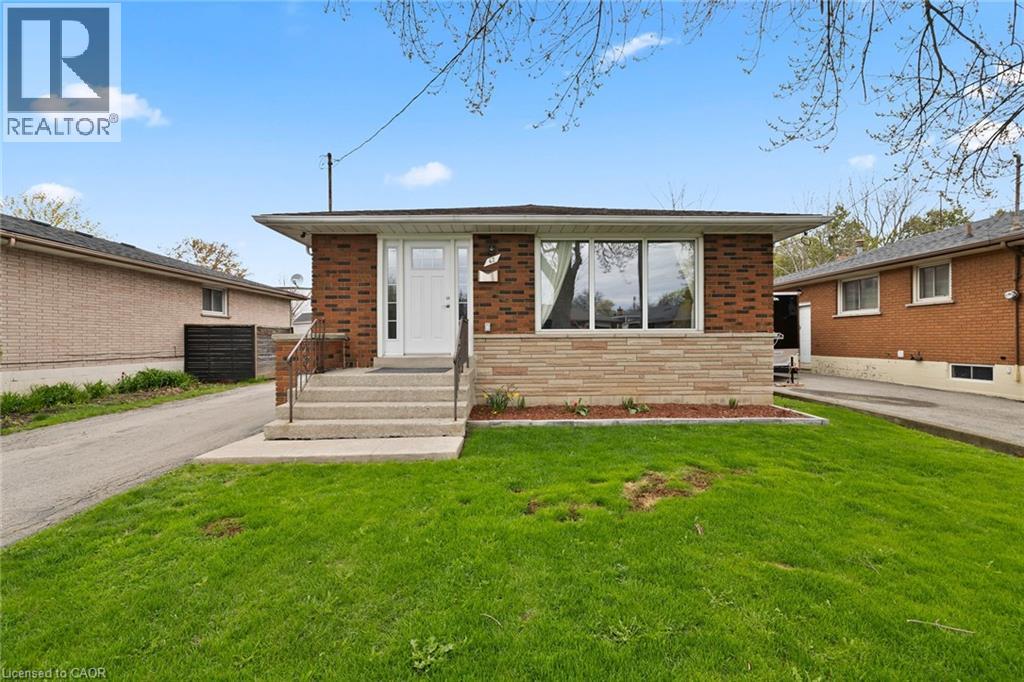 42 ATWATER Crescent, Hamilton, Ontario