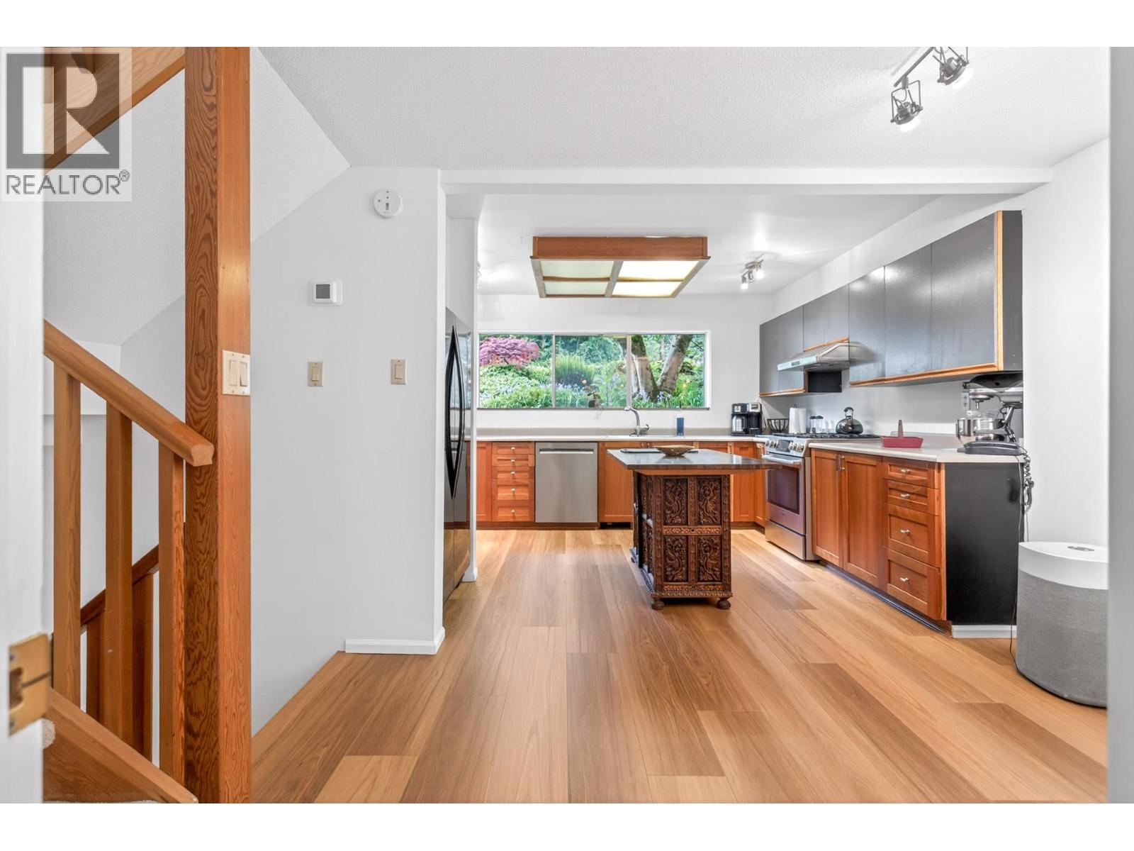 1174 Chateau Place, Port Moody, British Columbia  V3H 1N6 - Photo 6 - R3095318