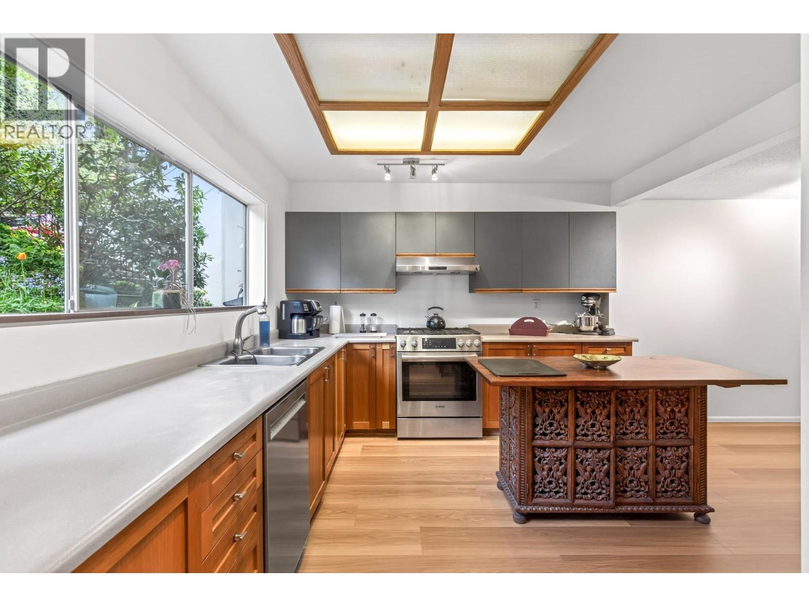 1174 Chateau Place, Port Moody, British Columbia  V3H 1N6 - Photo 9 - R3095318