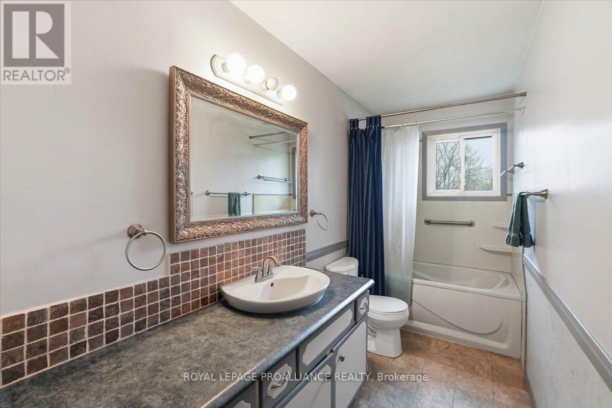 221 Albert Lane, Trent Hills, Ontario  K0L 1L0 - Photo 10 - X13071884