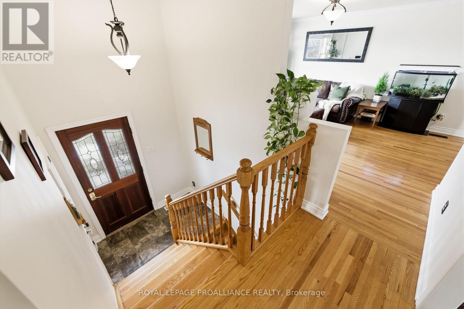 836 Stewart Drive, Peterborough, Ontario  K9J 7R4 - Photo 7 - X13071954