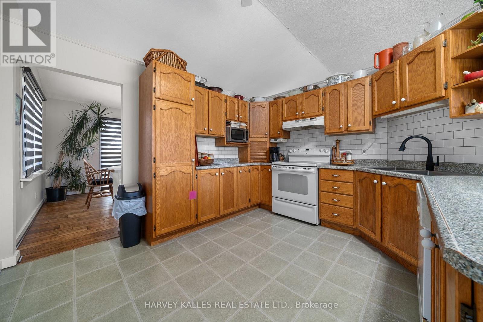 3470 County Rd 13 Road, Prince Edward County, Ontario  K0K 2T0 - Photo 12 - X13071970