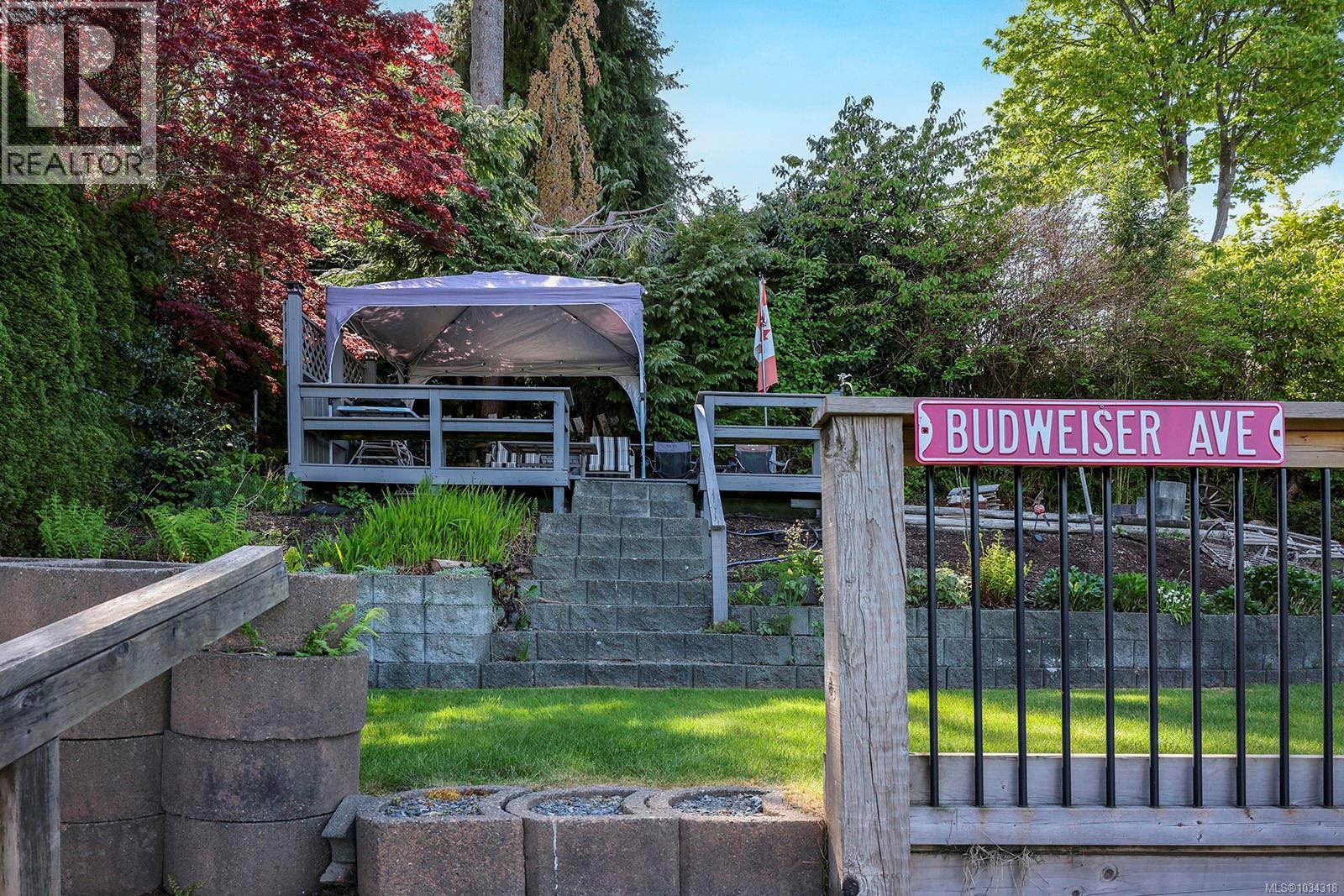 542 Thulin St, Campbell River, British Columbia  V9W 2L1 - Photo 38 - 1034318