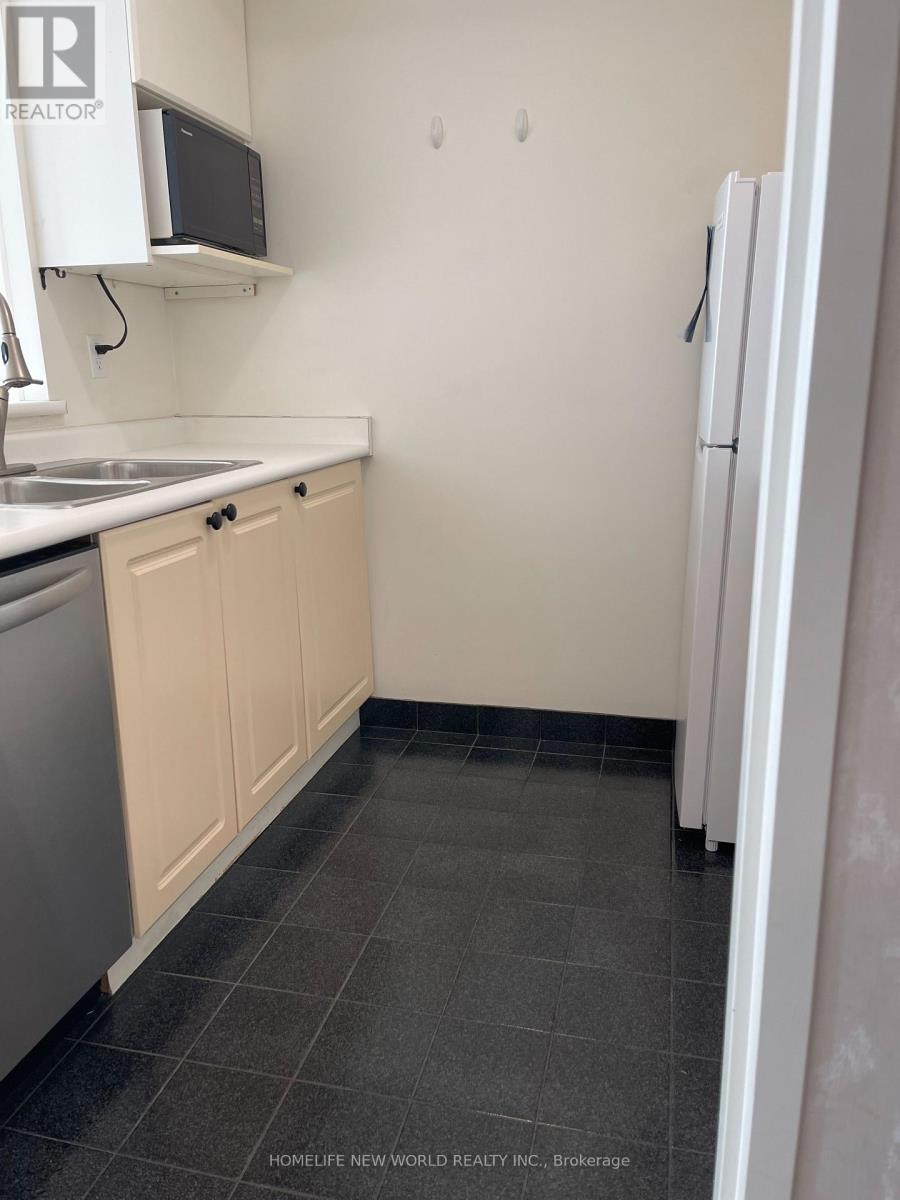 1207 - 18 Lee Centre Drive, Toronto, Ontario  M1H 3H5 - Photo 25 - E13070906