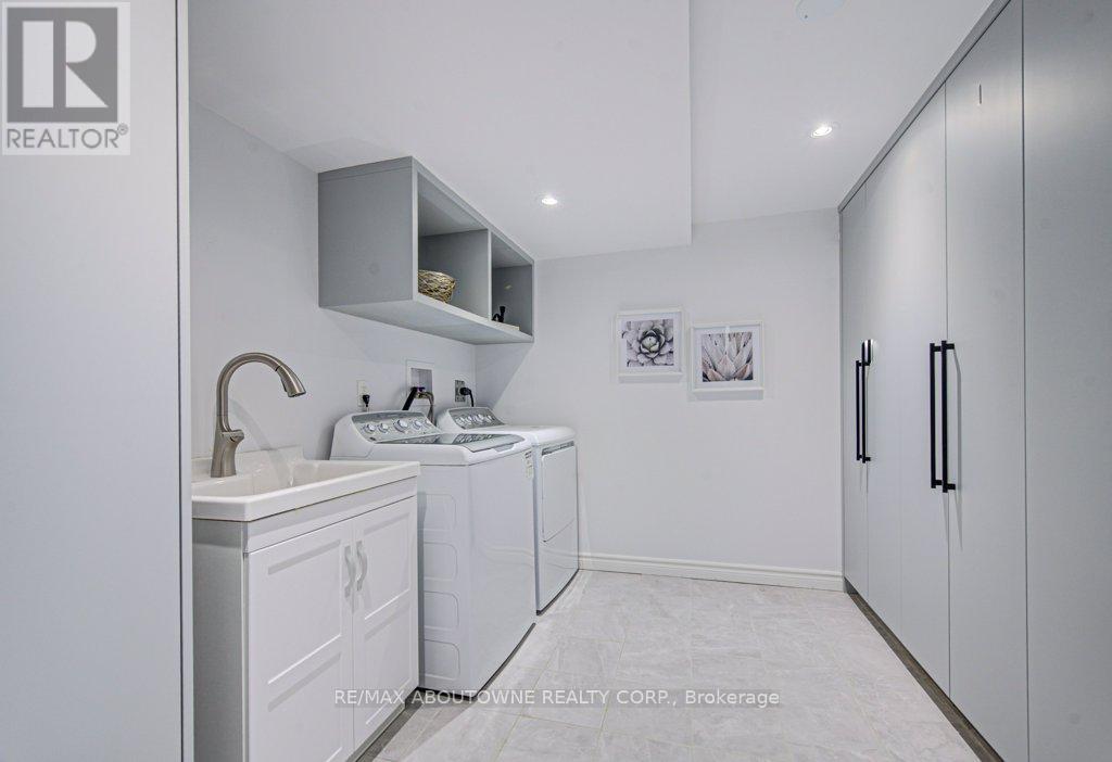 3092 Hickling Court, Mississauga, Ontario  L5N 4X8 - Photo 27 - W13068648