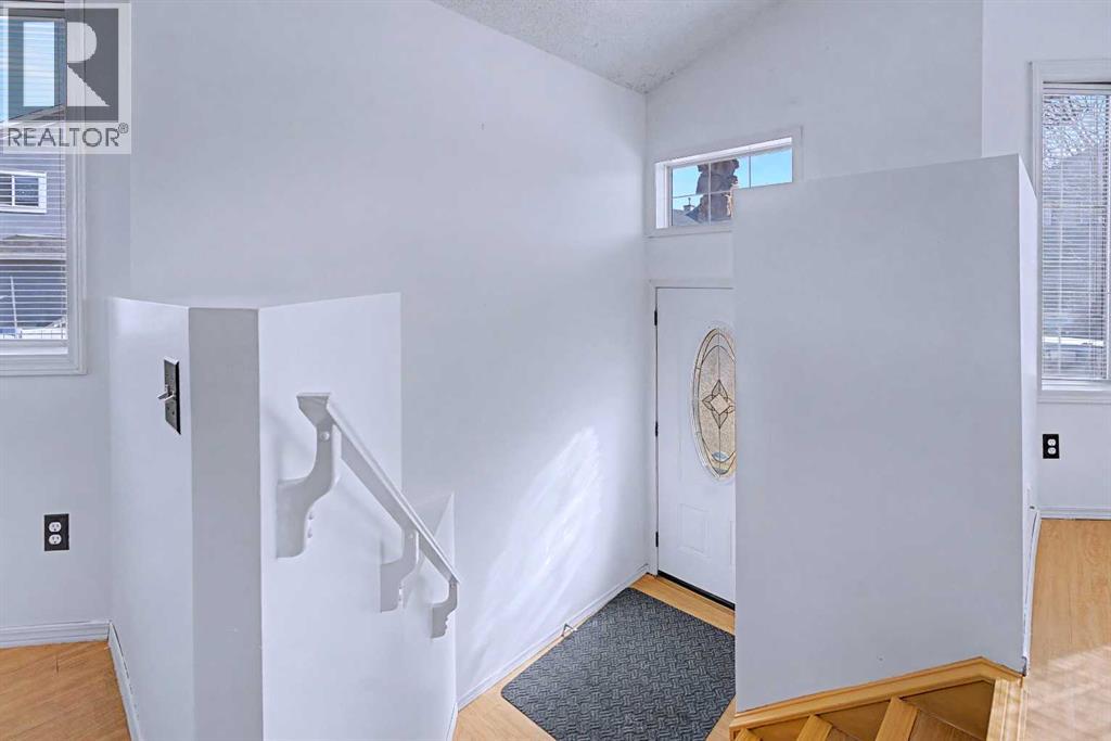 152 Saddlecreek Terrace NE, Calgary, Alberta  T3J 4A3 - Photo 3 - A2294593
