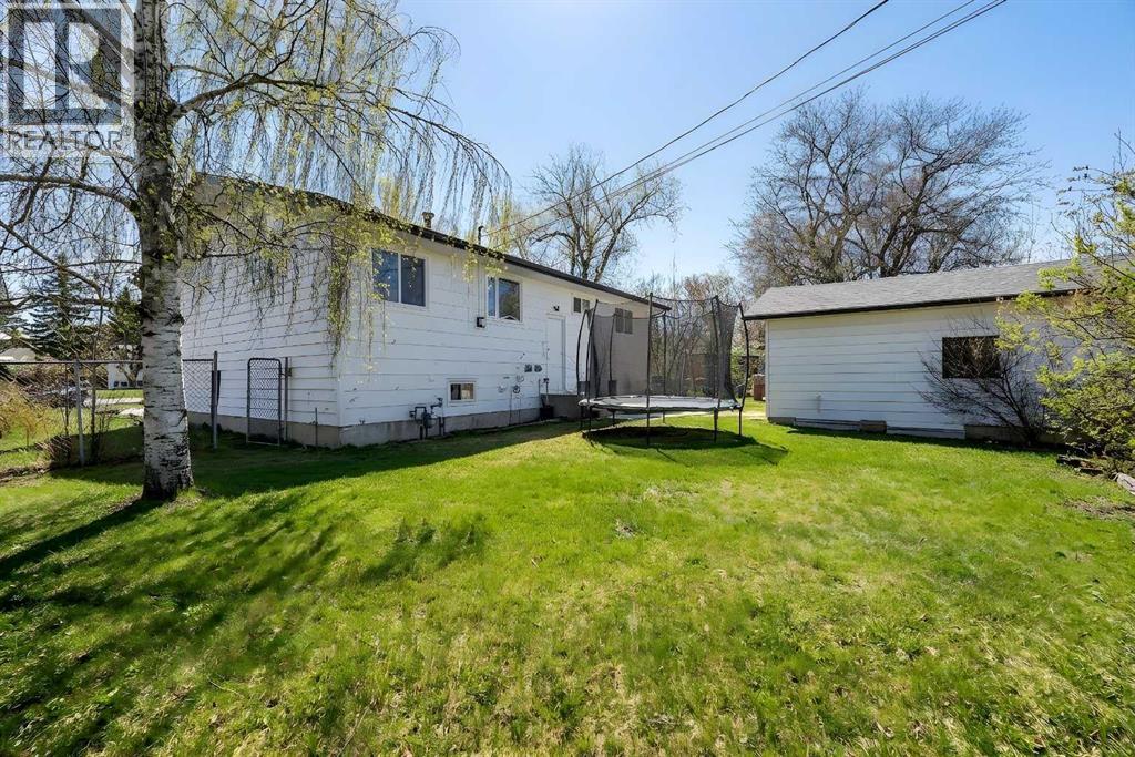 1424 109 Avenue SW, Calgary, Alberta  T2W 0C7 - Photo 37 - A2301663