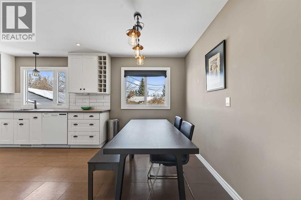 1424 109 Avenue SW, Calgary, Alberta  T2W 0C7 - Photo 6 - A2301663