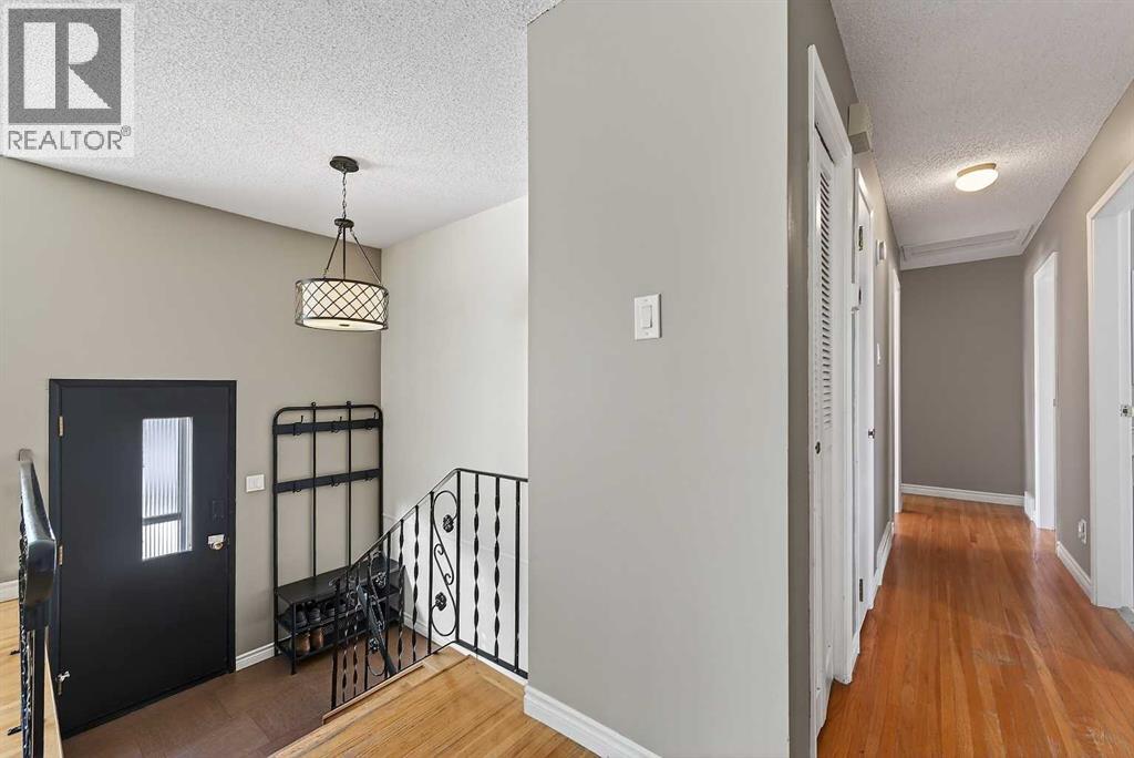 1424 109 Avenue SW, Calgary, Alberta  T2W 0C7 - Photo 20 - A2301663