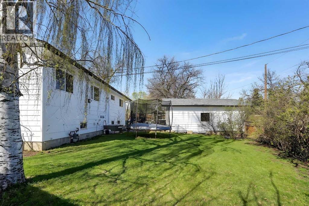 1424 109 Avenue SW, Calgary, Alberta  T2W 0C7 - Photo 36 - A2301663