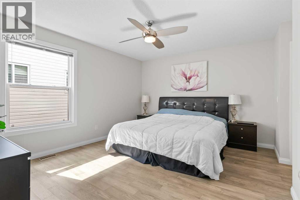 36 Woodfern Rise SW, Calgary, Alberta  T2W 4S2 - Photo 15 - A2305683