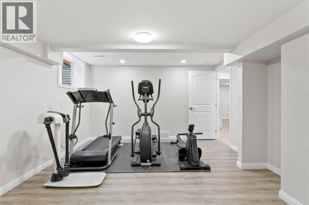 36 Woodfern Rise SW, Calgary, Alberta  T2W 4S2 - Photo 30 - A2305683