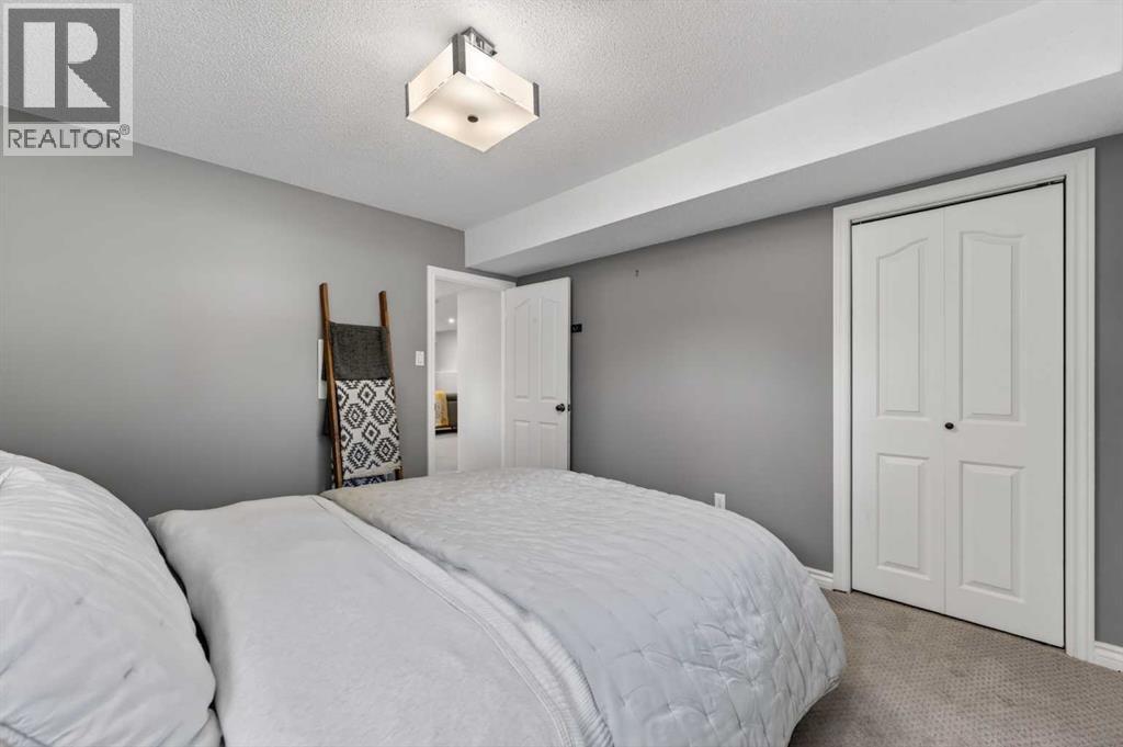 3516 Lakeside Crescent SW, Calgary, Alberta  T3E 6A6 - Photo 28 - A2306432
