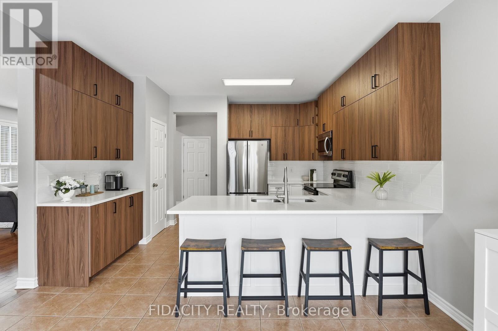 78 Black Bear Way, Ottawa, Ontario  K2S 2G7 - Photo 10 - X13071932