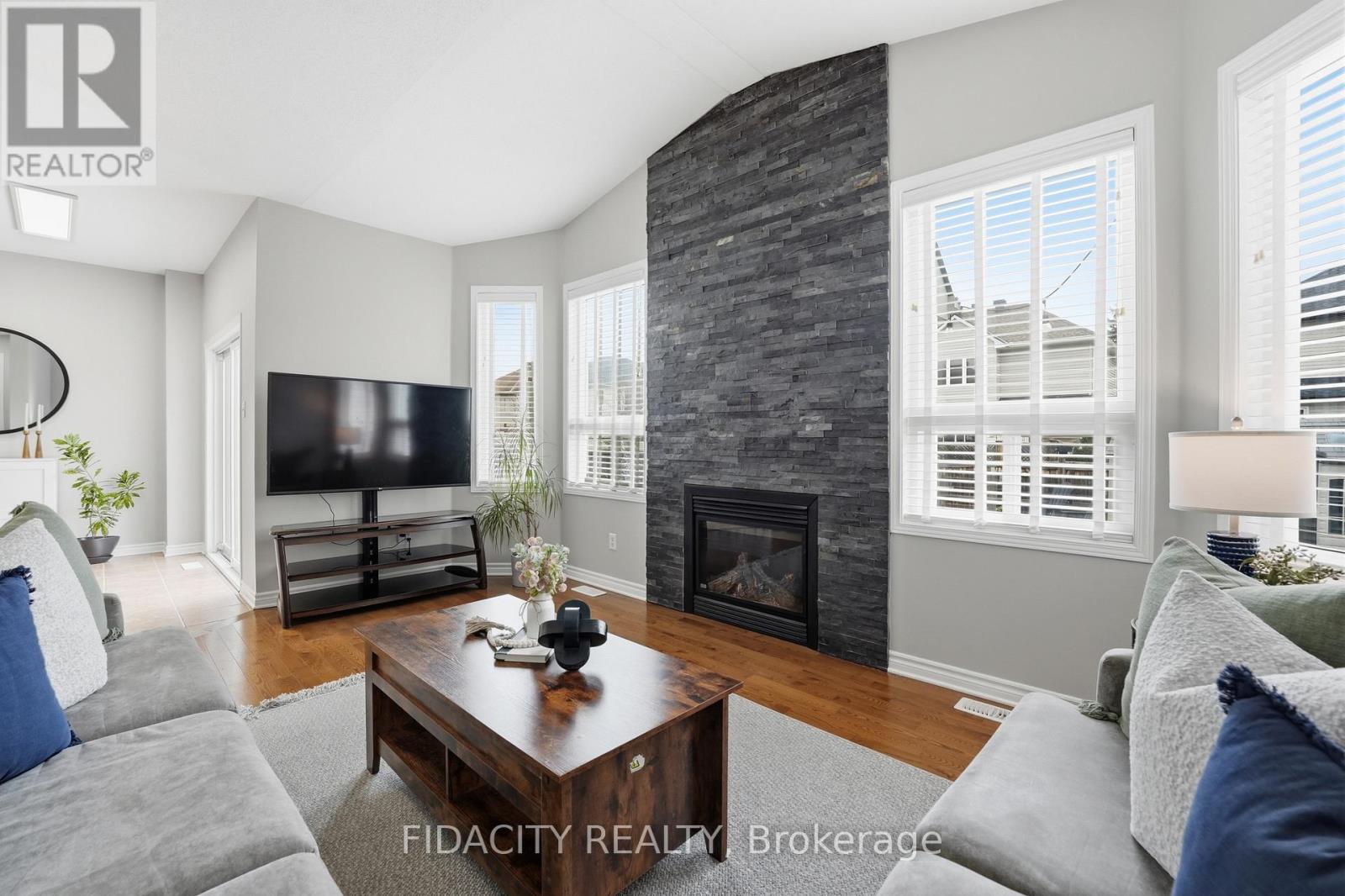 78 Black Bear Way, Ottawa, Ontario  K2S 2G7 - Photo 17 - X13071932