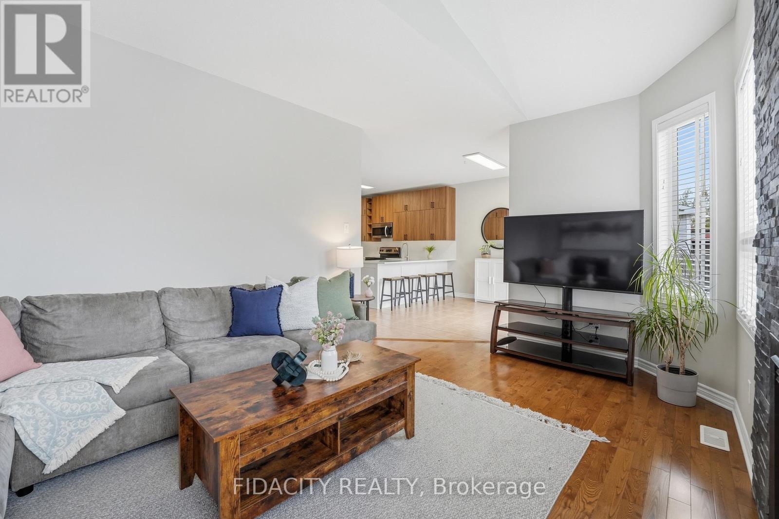 78 Black Bear Way, Ottawa, Ontario  K2S 2G7 - Photo 18 - X13071932