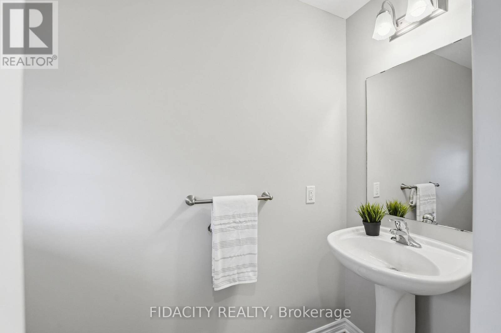 78 Black Bear Way, Ottawa, Ontario  K2S 2G7 - Photo 19 - X13071932