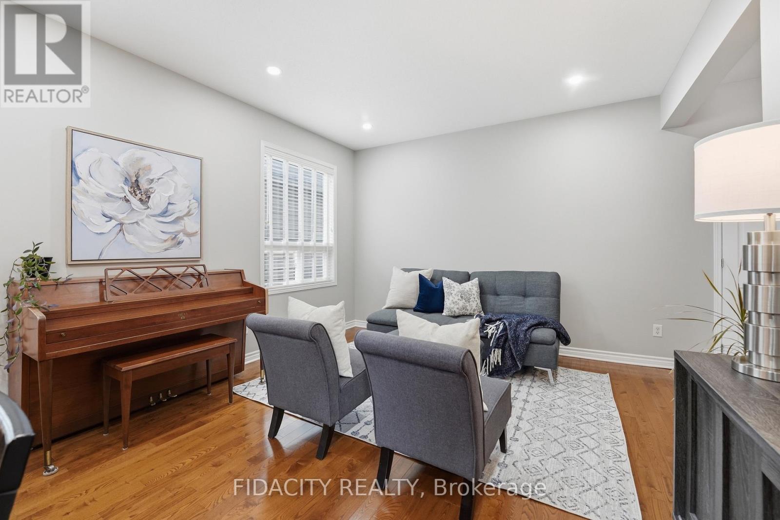 78 Black Bear Way, Ottawa, Ontario  K2S 2G7 - Photo 7 - X13071932