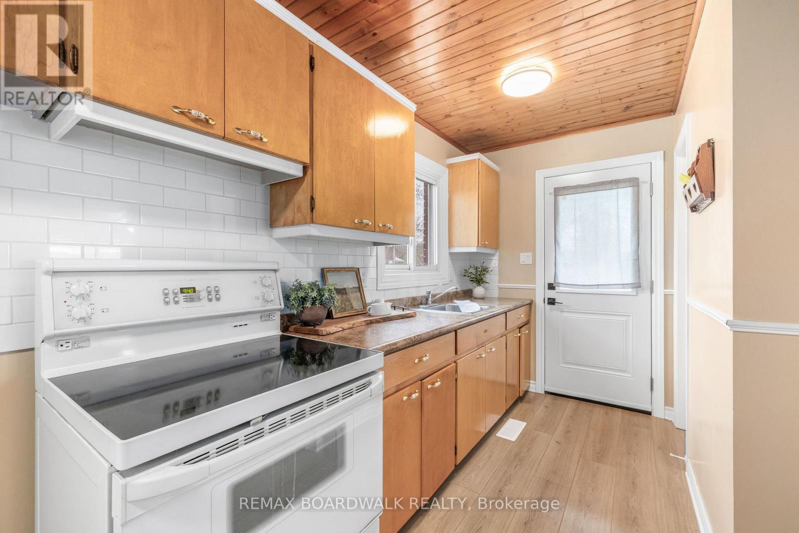 52 George Avenue, Perth, Ontario  K7H 2Y9 - Photo 3 - X13071956