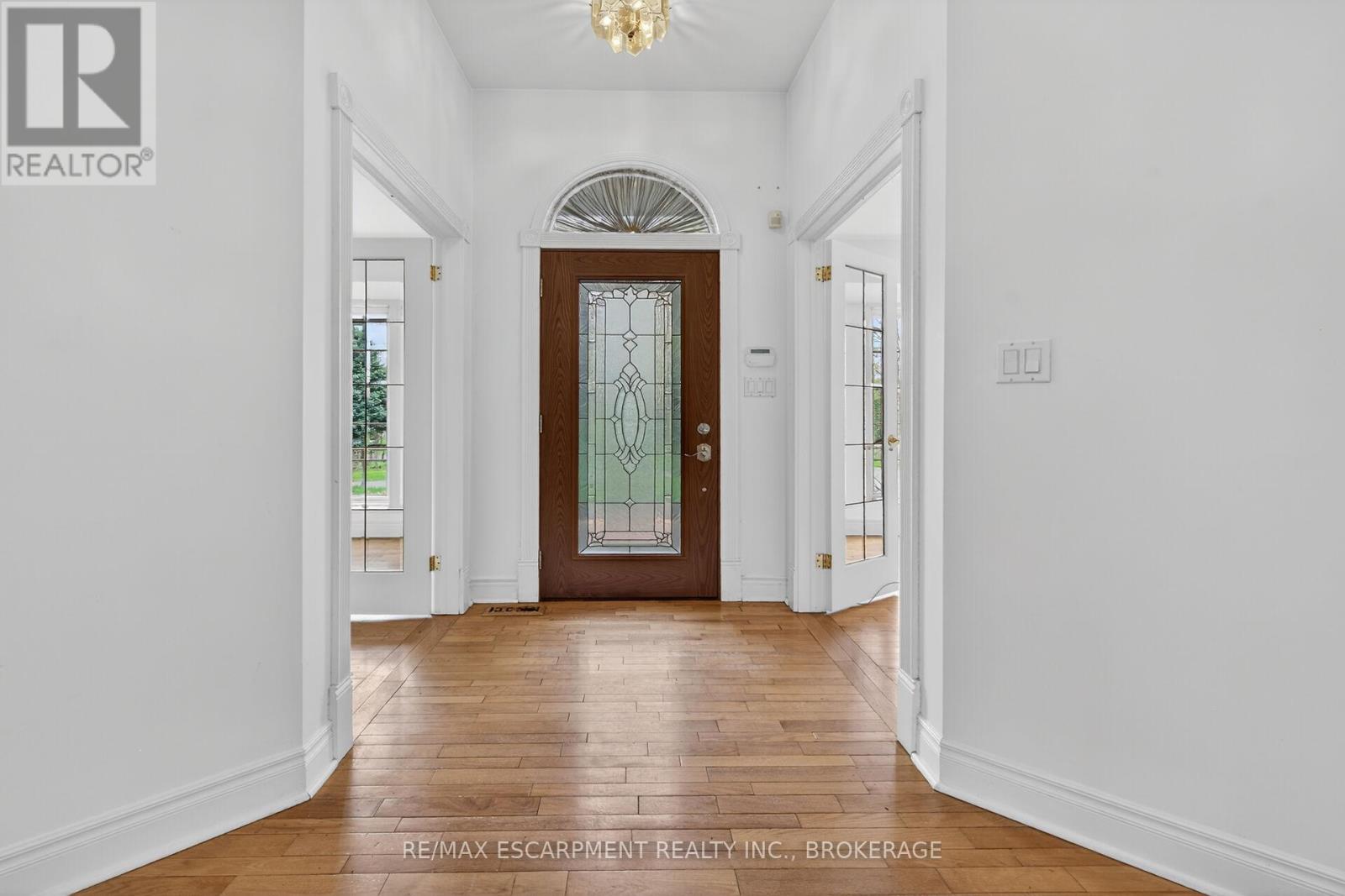 5114 Mount Nemo Crescent, Burlington, Ontario  L7M 0T6 - Photo 4 - W13063060