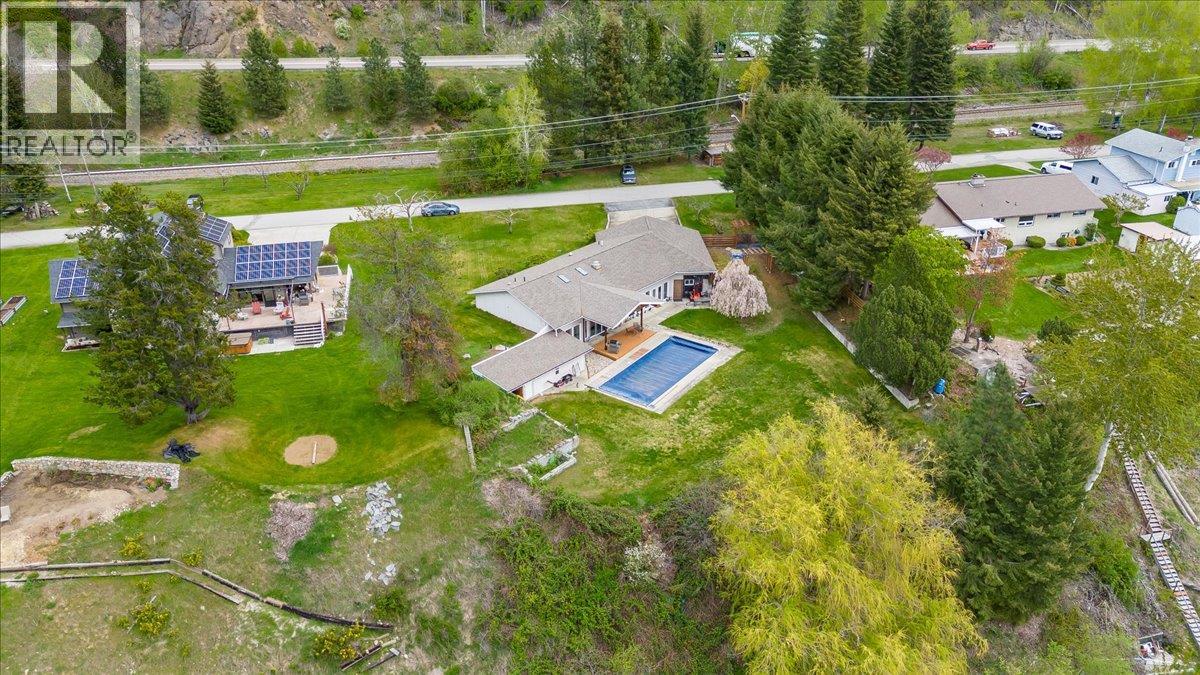 1968 Brilliant Road, Castlegar, British Columbia  V1N 4M2 - Photo 51 - 10385649