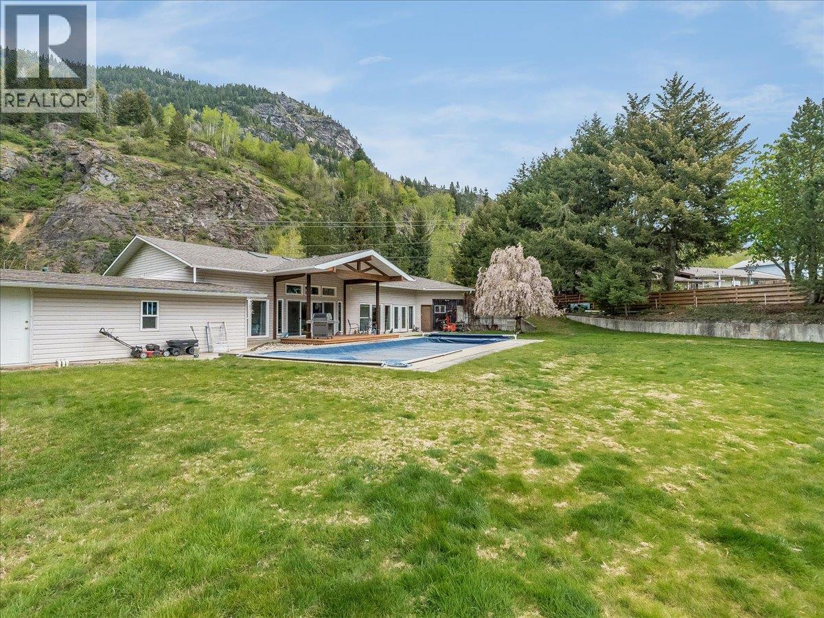 1968 Brilliant Road, Castlegar, British Columbia  V1N 4M2 - Photo 57 - 10385649