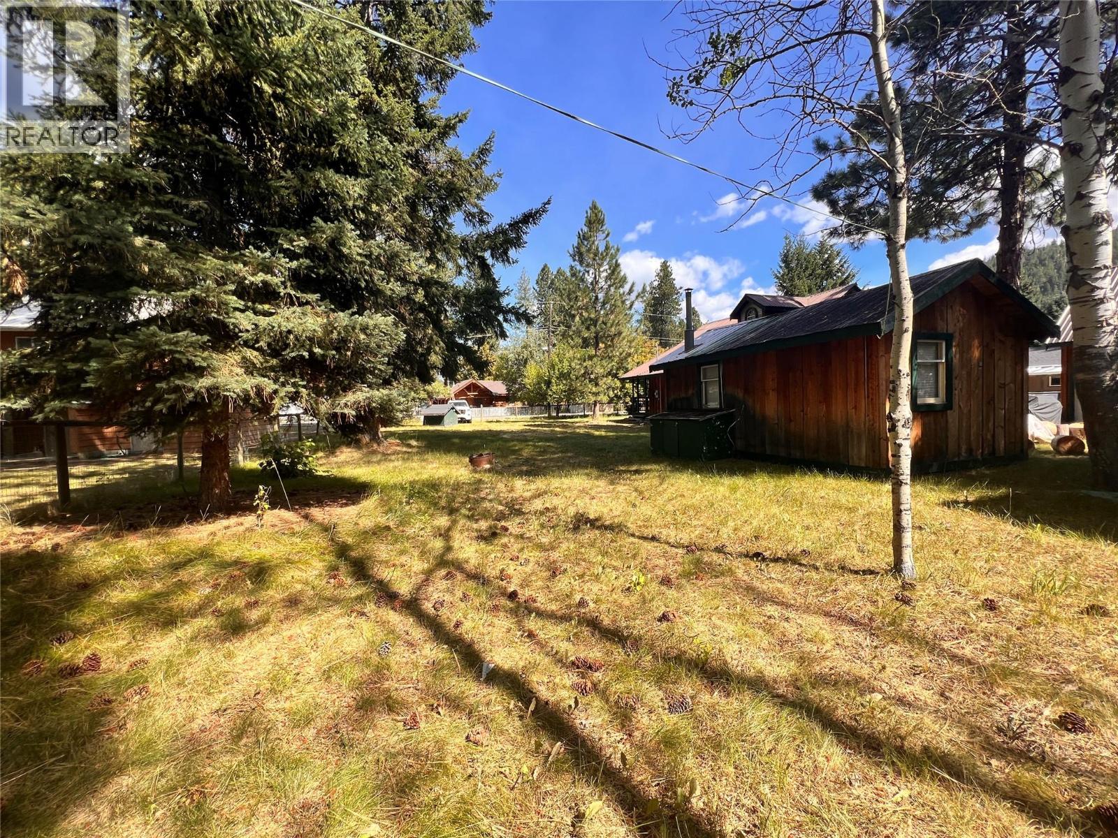 179 1st Street, Coalmont-Tulameen, British Columbia  V0X 1W0 - Photo 3 - 10385331
