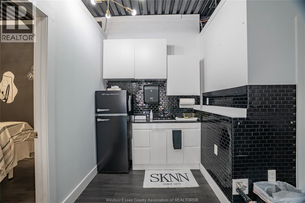 973 Erie Street, Windsor, Ontario  N9A 3Y9 - Photo 8 - 26009400