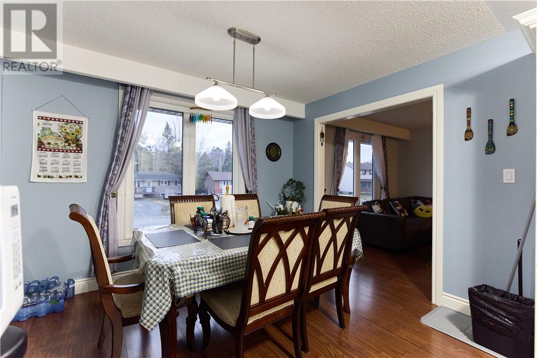 61 Third Avenue, Lively, Ontario  P3Y 1M2 - Photo 6 - 2127430