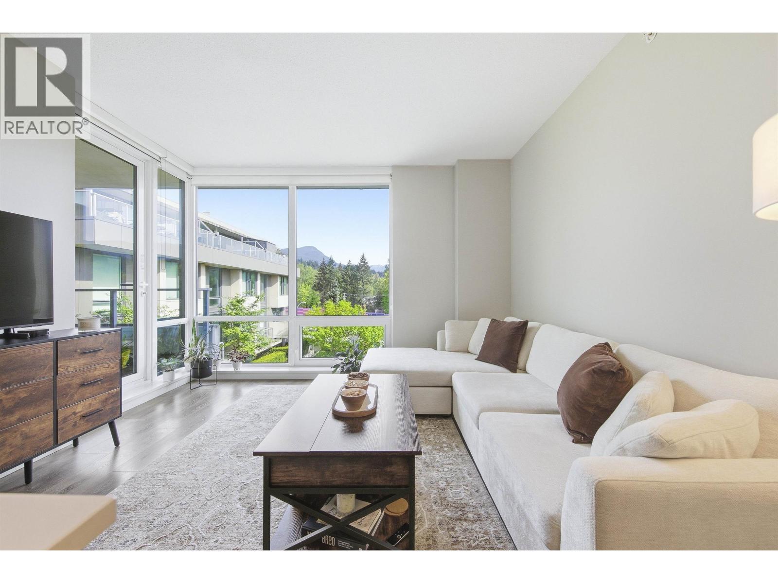 501 680 SEYLYNN CRESCENT