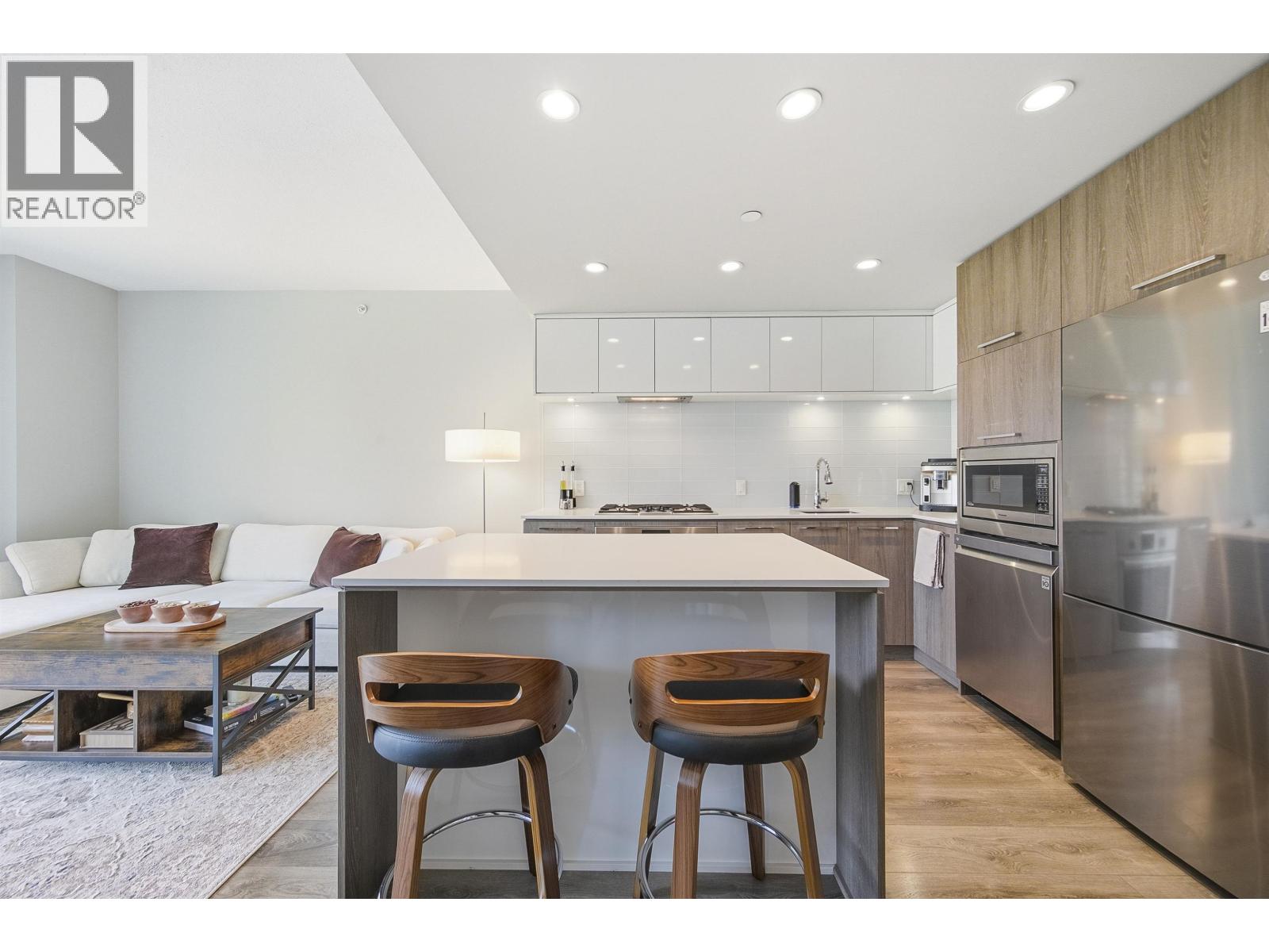 501 680 Seylynn Crescent, North Vancouver, British Columbia  V7J 0B5 - Photo 7 - R3118378