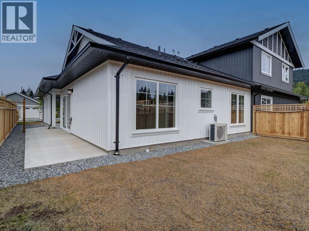 808 Gerussi Lane, Gibsons, British Columbia  V0N 1V7 - Photo 30 - R3118387