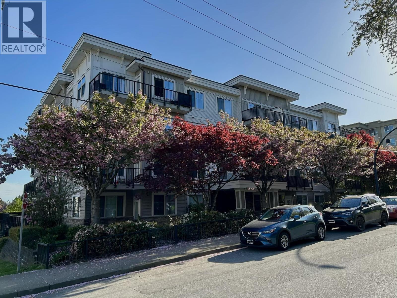 303 22290 North Avenue, Maple Ridge, British Columbia  V2X 8Z8 - Photo 11 - R3118400