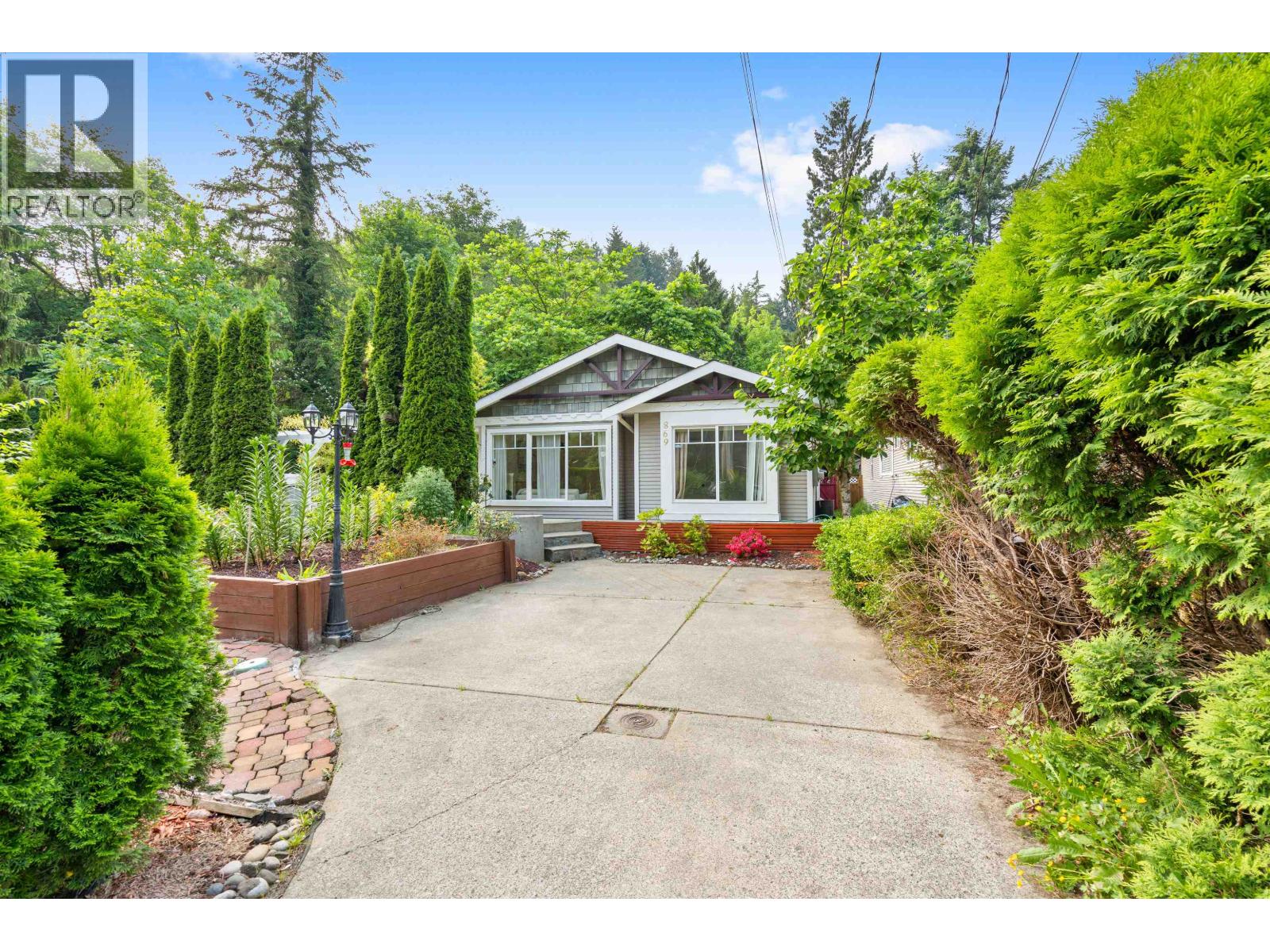 869 Seymour Boulevard, North Vancouver, British Columbia  V7J 2J7 - Photo 32 - R3118395