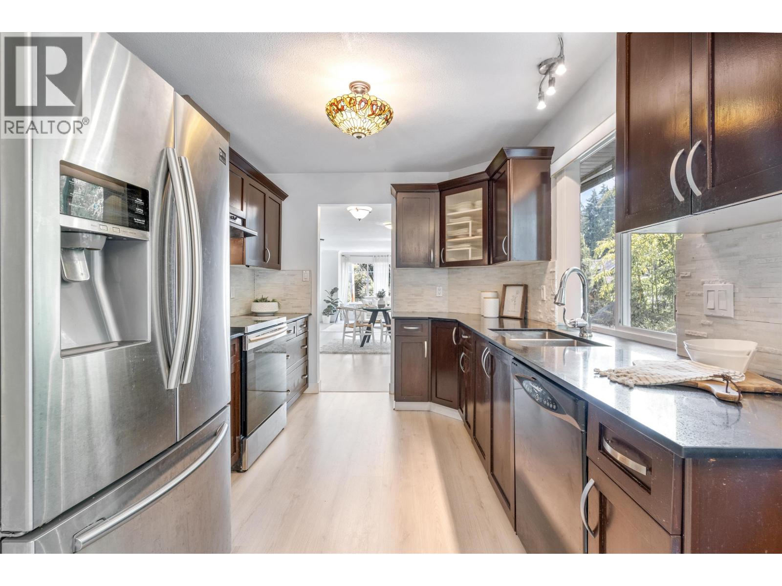 869 Seymour Boulevard, North Vancouver, British Columbia  V7J 2J7 - Photo 6 - R3118395