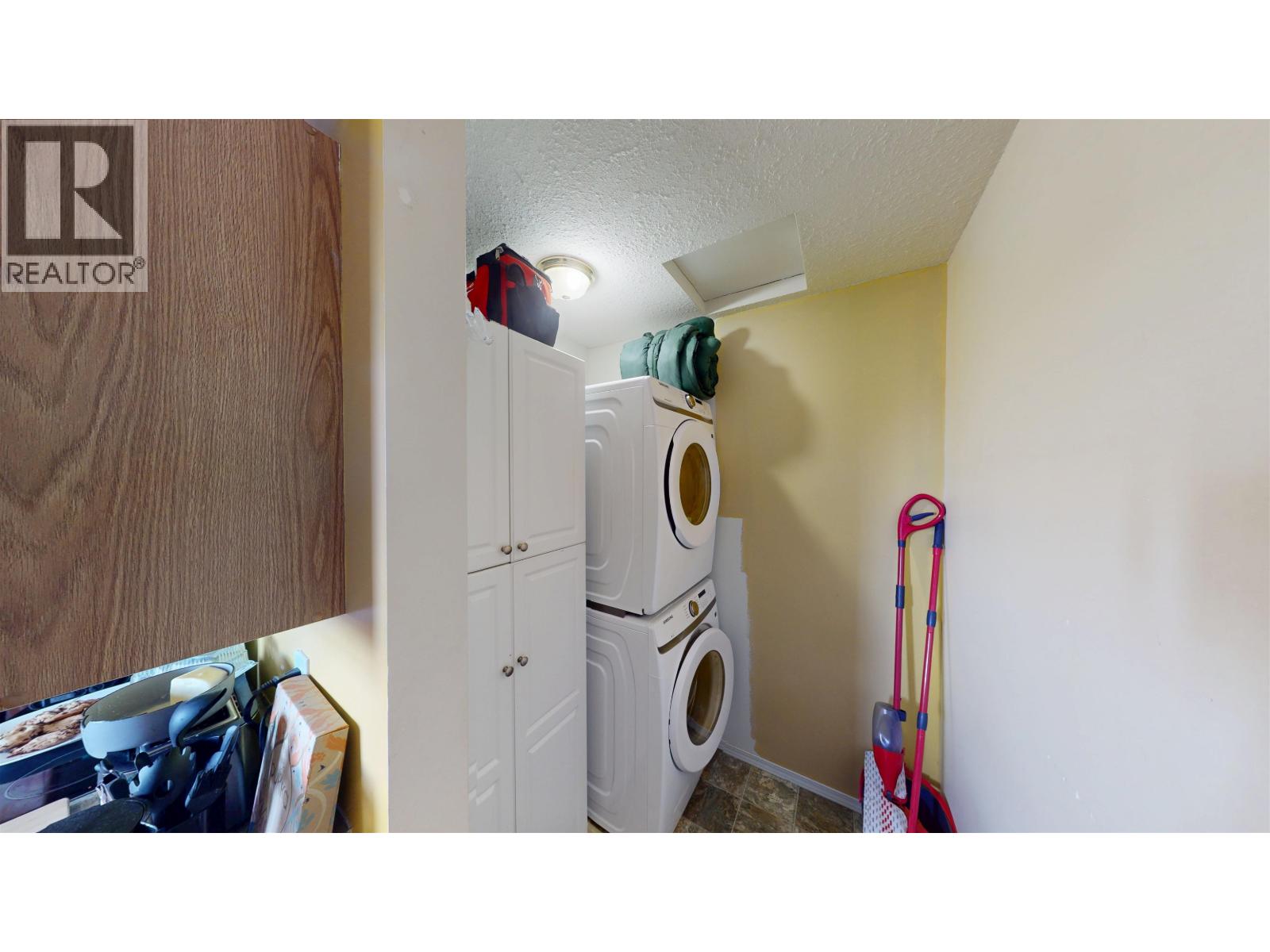 10219 102 Avenue, Fort St. John, British Columbia  V1J 2E4 - Photo 11 - R3118117