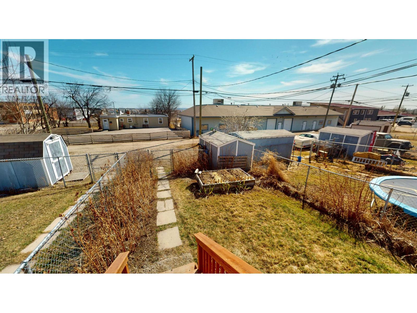 10219 102 Avenue, Fort St. John, British Columbia  V1J 2E4 - Photo 2 - R3118117