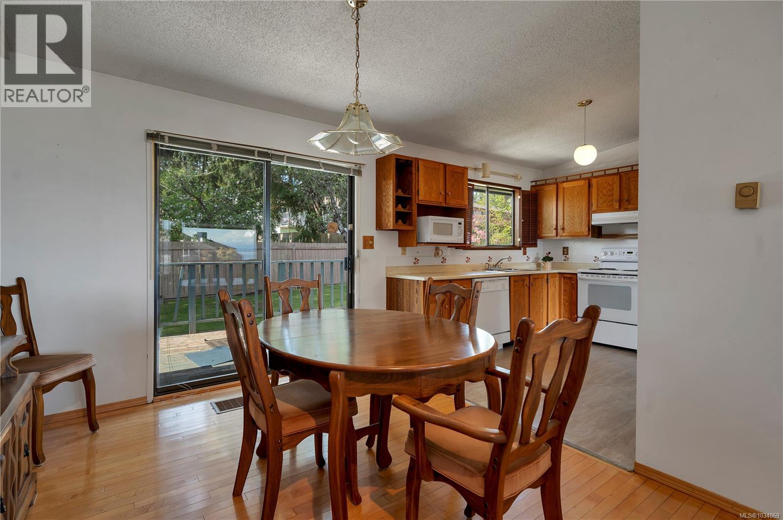 1609 Passage View Dr, Campbell River, British Columbia  V9W 6L2 - Photo 12 - 1034069