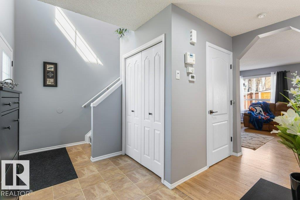 8938 179a Av Nw, Edmonton, Alberta  T5Z 0A6 - Photo 3 - E4485294