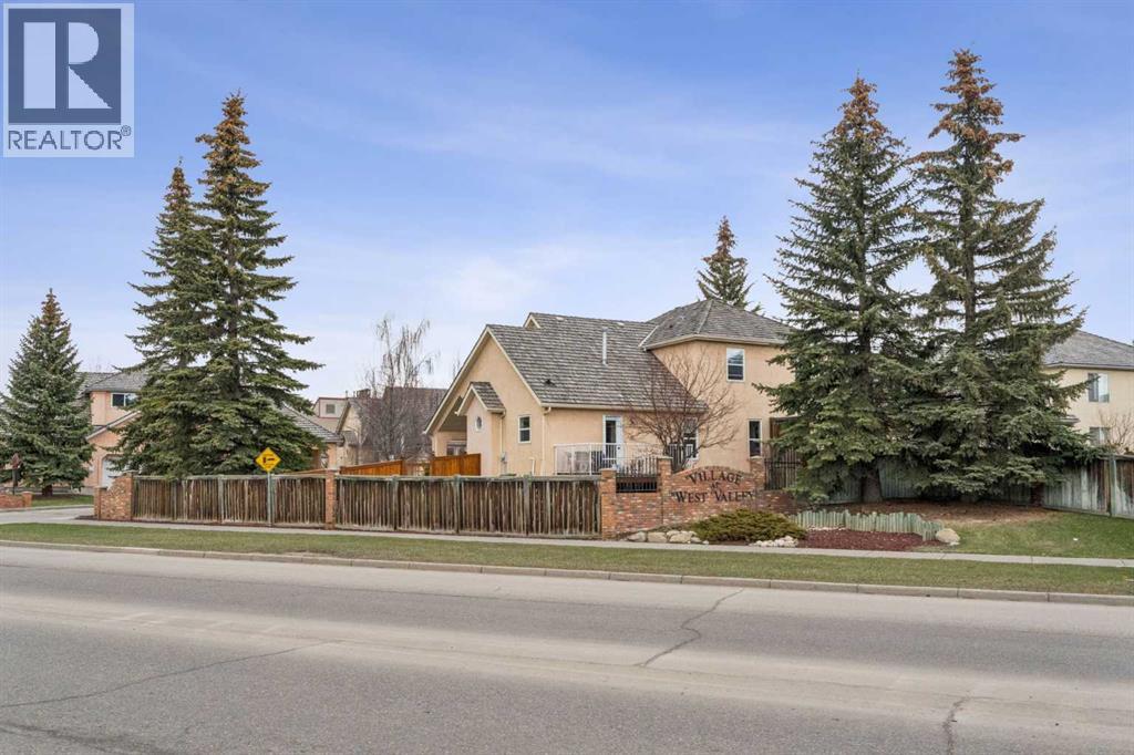 8, 26 Quigley Drive, Cochrane, Alberta  T4C 1M2 - Photo 4 - A2305379