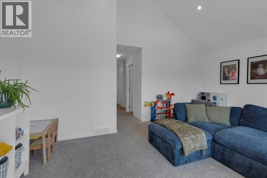 76 Carringsby Avenue NW, Calgary, Alberta  T3P 1R9 - Photo 16 - A2306781