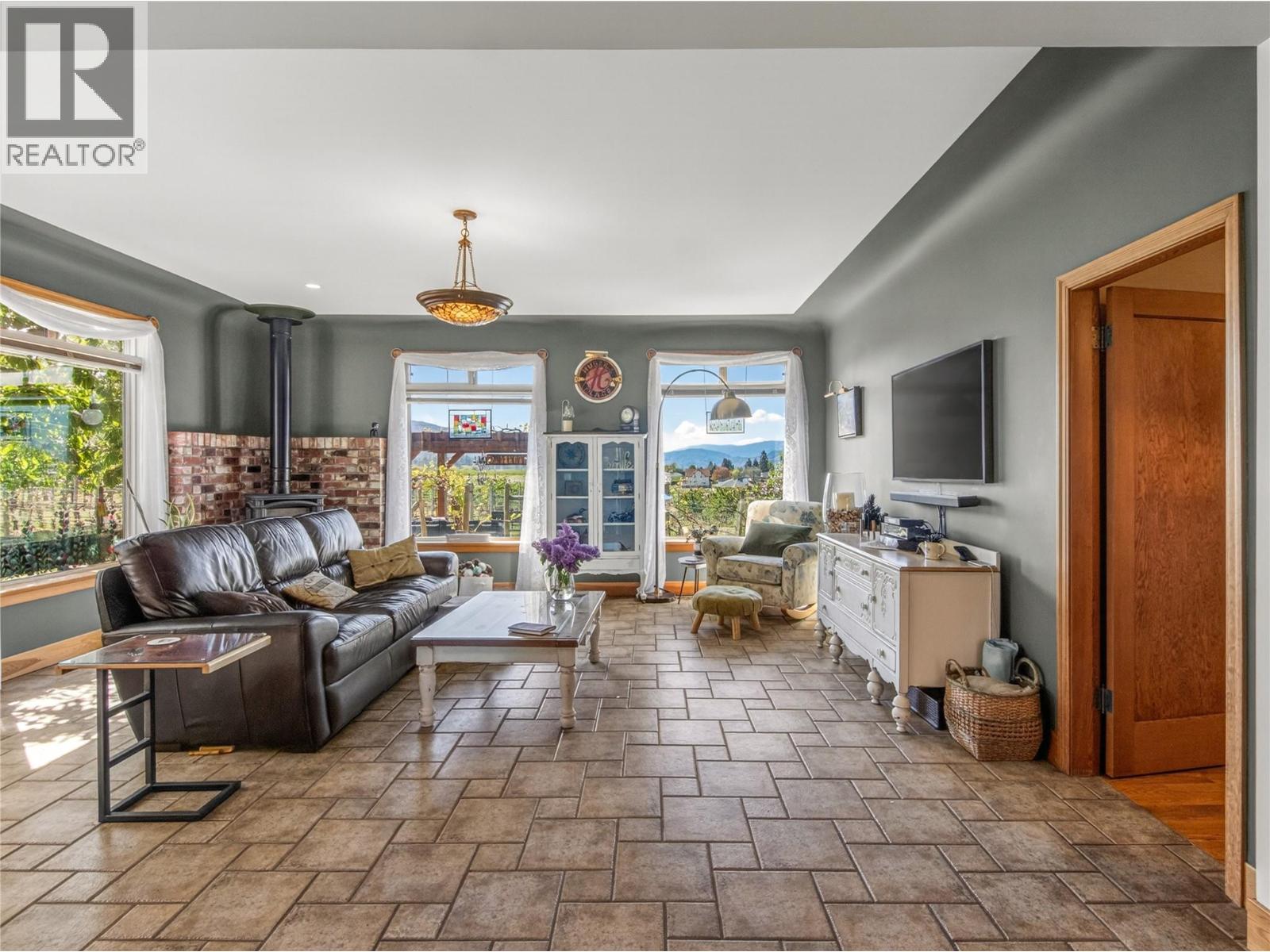 350 Middle Bench Road, Penticton, British Columbia  V2A 8S5 - Photo 15 - 10385579