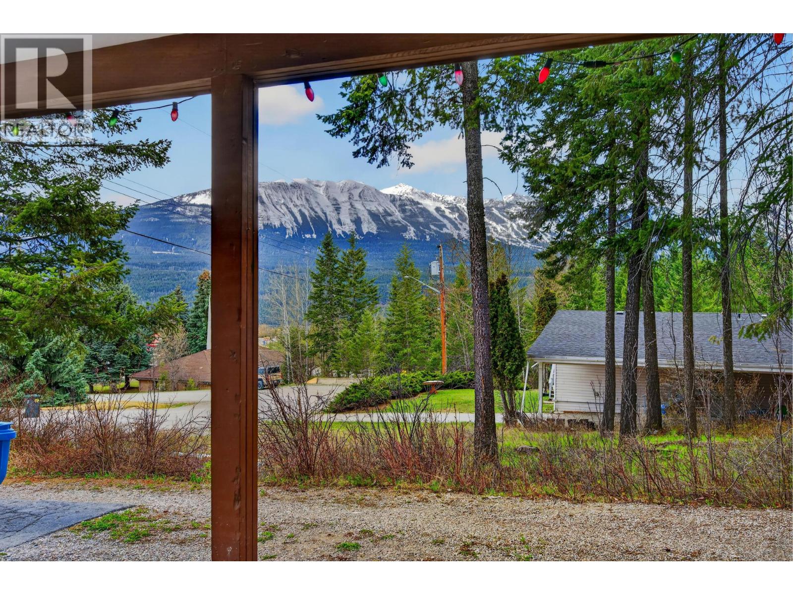 1605 Gareb Road, Golden, British Columbia  V0A 1H3 - Photo 31 - 10385596